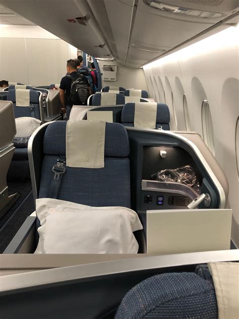 Review Philippine Airlines Business Class A Manila To New York
