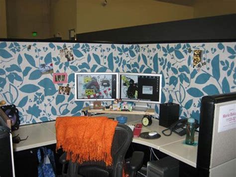 The walls are painted from warm to cool and accented with shades and hues that contrast in color. Best Decoration Ideas: Cubicle decorating ideas | Cubicle makeover, Cubicle wallpaper, Cube decor