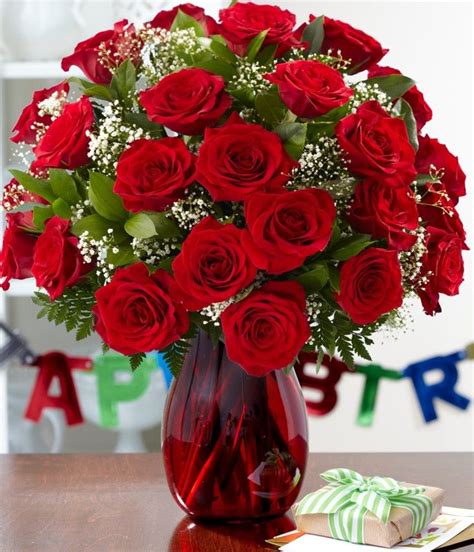 My friend got her beautiful flowers in her birthday and it was a lovely surprise for her! Happy Birthday beautiful roses images | http://www ...