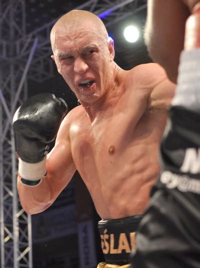 Tomasz adamek, który jest namawiany do powrotu na ring. CIEŚLAK POZNAŁ 'RYWALA'