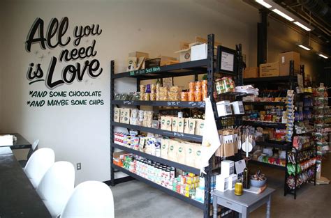 Review The Goods Bodega Fills Downtown Need With Groceries Prepared
