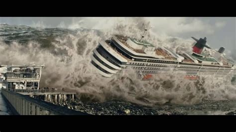 Filmde başka bir gezegene iniş yapan grubun tsunami karşısındaki yaşadıklarına tanık tsunami, etkisi altına aldığı bölgede büyük tahribatlar yaratan ve canlar alan güçlü bir doğa olayıdır. Disaster Movie Mashup: Tsunami - YouTube