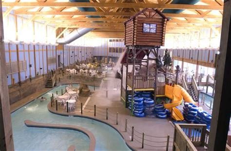 Grizzly Jacks Grand Bear Lodge Outside Of Chicago Indoor Waterpark Water Park Resort