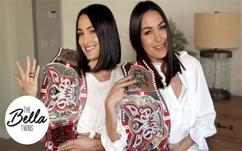 Bella Twins Reveal Custom Divas Championship Belt Se Scoops