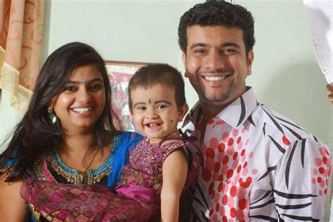 Ramesh pisharody (born 1 october 1981) is an indian comedian, impressionist, television presenter, actor and film director, who works in malayalam television, stage, and film industry. Ramesh PIsharady with his Family - Videospot