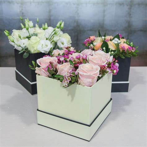 Teleflora is one that doesn't send them in a box, and i know for sure that some of ftd's flowers do come in a box, but they are labeled under the picture. Burgeon Floral Design. Fresh Flowers Hat Box