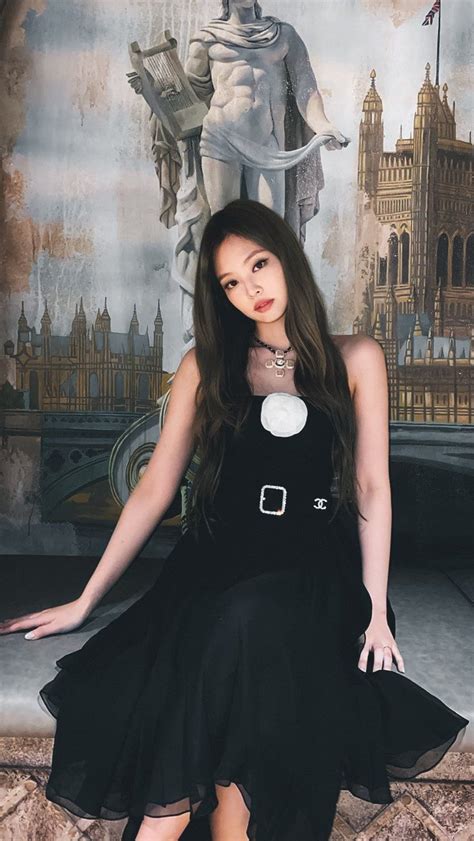 10 Times Blackpinks Jennie Wowed Us In These Little Black Dresses