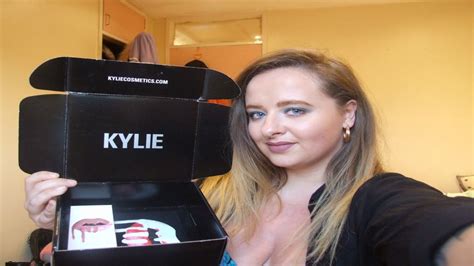Kylie Lip Kit Review Swatches Application 2016 Sophia Cahill