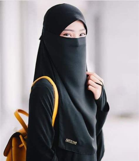pin by ahmed alalah on niqab beauty gaya hijab gaya berpakaian pakaian islami