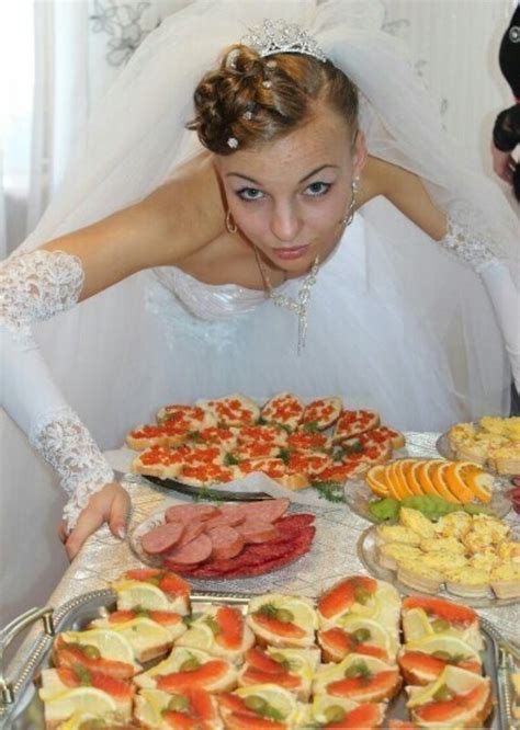 The Most Bizarre Collection Of Russian Wedding Photos Ever Taken The Poke