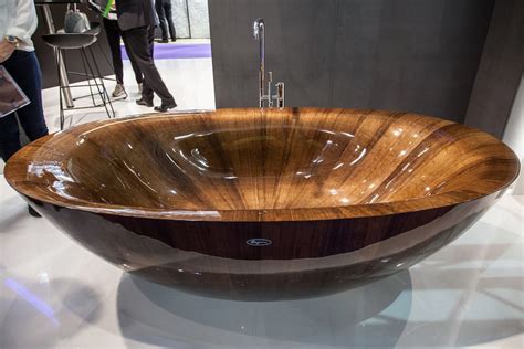 Wooden bathtub designs run the gamut of remodeling possibilities, from charming rustic. Wooden Bathtubs a Delight for the Senses and Your Home Decor