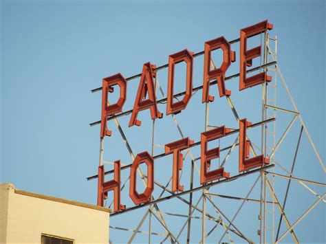 The Padre Hotel 1702 18th Street Bakersfield Ca 93301 Jericl Cat