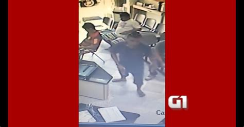G1 Vídeos Mostram Suspeito De Matar Pm Durante Assalto Em Mossoró Veja Notícias Em Rio