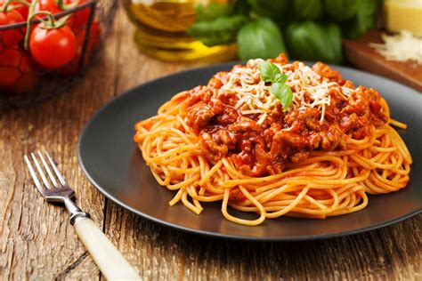 Types Of Pasta And Their Best Pairing Sauces Facts Net