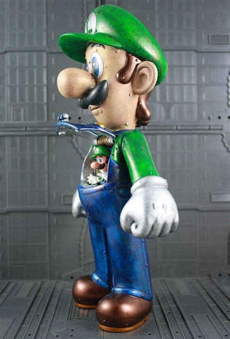 Fã Da Série Super Mario Cria Action Figure Em Forma De Robô Do Luigi