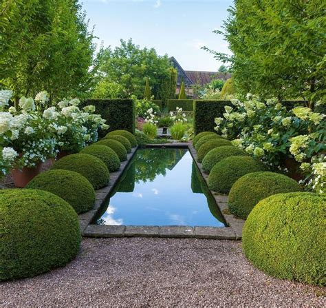 35 Beautiful Formal Garden Design Ideas Sweetyhomee