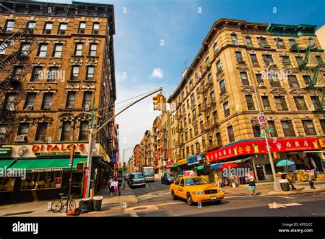 Grand Street Chinatown Hi Res Stock Photography And Images Alamy