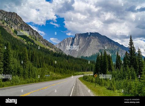 Peter Lougheed Provincial Hi Res Stock Photography And Images Alamy