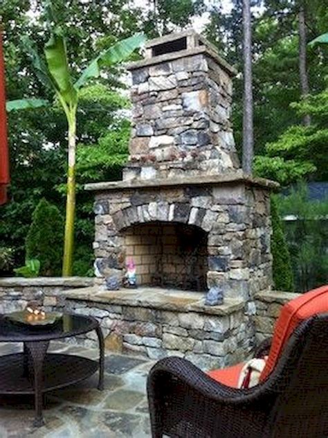 20 Outdoor Rock Fireplace Designs