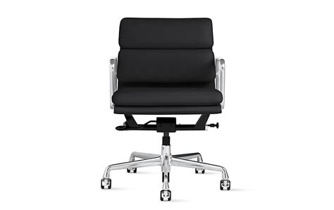 This eames soft pad chair has adjustable tilt and height as well as a thick soft pad cushions to make for a comfortable office sitting. Eames Soft Pad Management Chair with Pneumatic Lift
