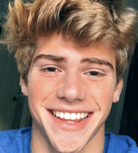 Ver más ideas sobre chicos famosos, famosos, fotos de famosos. Tik tok | Chicos bonitos, Adolescentes guapos, Chicos guapos