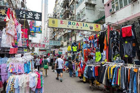 Shopping For Fakes In Hong Kong