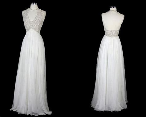 Ogni donna vorrebbe essere la sposa più bella del mondo nel suo grande giorno!quindi trovare un abito da sposa perfetto è molto significativo.milanoo è un negozio online professionale che ti offre più. Abiti Sposa 1980 / Abito da Sposa Organza Bianca Rouches Busto Ricami 1980 ...