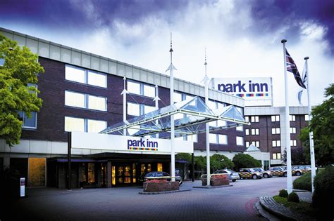 The park inn heathrow is one of the closest hotels for direct access to heathrow terminals 1 and 3, and transfers via heathrow hoppa bus to any of the terminals take just minutes. Park Inn Heathrow » Maharaja