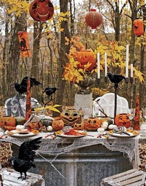 31 Awesome Halloween Backyard Party Decorations Ideas Magzhouse