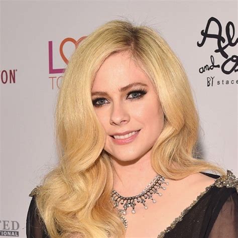 Avril Lavigne Exclusive Interviews Pictures And More Entertainment