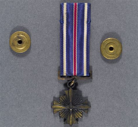 Medal Distinguished Flying Cross United States National Air And