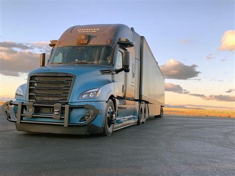 Daimlers Second Generation Autonomous Truck