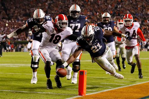 Kerryon Johnson And Devin White Are Week 11s Sec Players