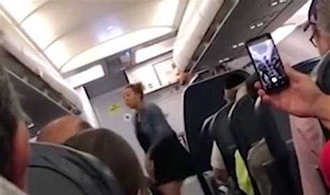 Flights Watch Angry Female Passenger Twerk And Flash Buttocks On