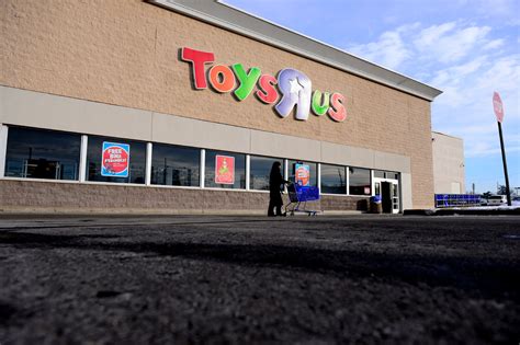 Toys ‘r Us Brings Temporary Foreign Workers To Us To Move Jobs