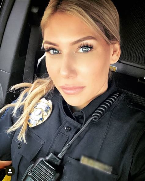 Gefällt 0 Mal 1 Kommentare Beautiful Cops Worldwide Beautifulcops