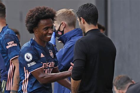 The gunners are, understandably, working to try and move willian on before the deadline passes. Willian Delivers an Arsenal Performance to Silence His Critics