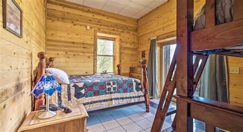 It holds the world record for the largest smallmouth bass ever caught. Spacious Cabin on Dale Hollow Lake with Hot Tub! Entire ...