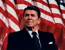 File:President Reagan speaking in Minneapolis 1982.jpg - Wikimedia Commons