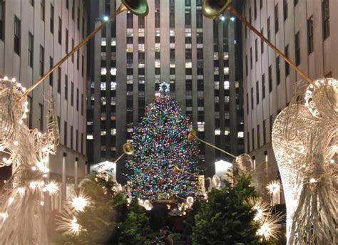 Ten Breathtaking Christmas Light Displays From Around The World