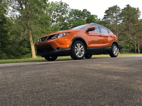 Discover the 2021 nissan rogue® suv crossover, winner of the 2018 iihs top safety pick award. Road Test: 2017 Nissan Rogue Sport SL - The Intelligent Driver