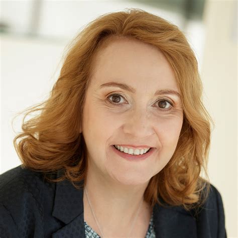 Ihre filmografie ist lang und beeindruckend, ihre preise füllen regalbretter. Mag. Ulrike Kriener - Wirtschaftspsychologin, Management ...