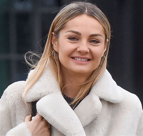 Małgorzata socha zachwycona hiszpańską tradycją urządzania fiesty na grobach. Małgorzata Socha wszystkie artykuły na stronie Party.pl ...
