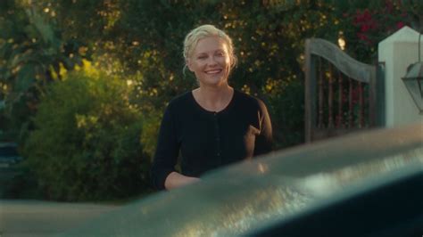 Video This Is How Kirsten Dunst Feels About Selfies Hollywood Reporter