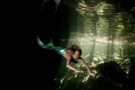 Meet A Real Life Lara Croft Linden Wolbert Professional Mermaid