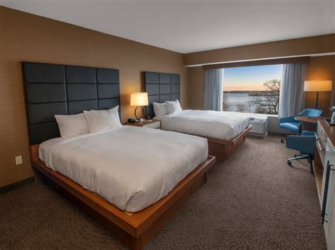 Doubletree By Hilton Hotel Niagara Falls New York 155 ̶2̶2̶1̶
