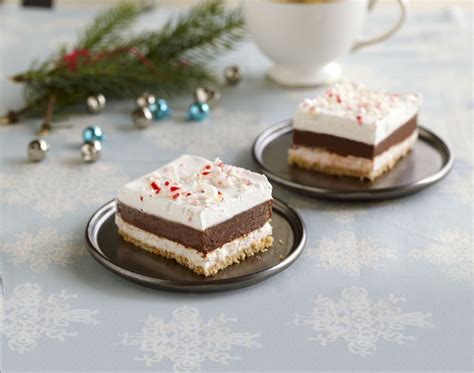 Sprinkled With Candy Cane These Dessert Squares Are Delicious Chocolatepeppermint Striped
