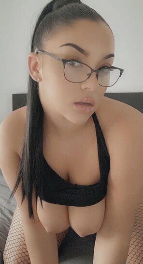 Do You Like A Girl With Glasses On Porn Pic Eporner