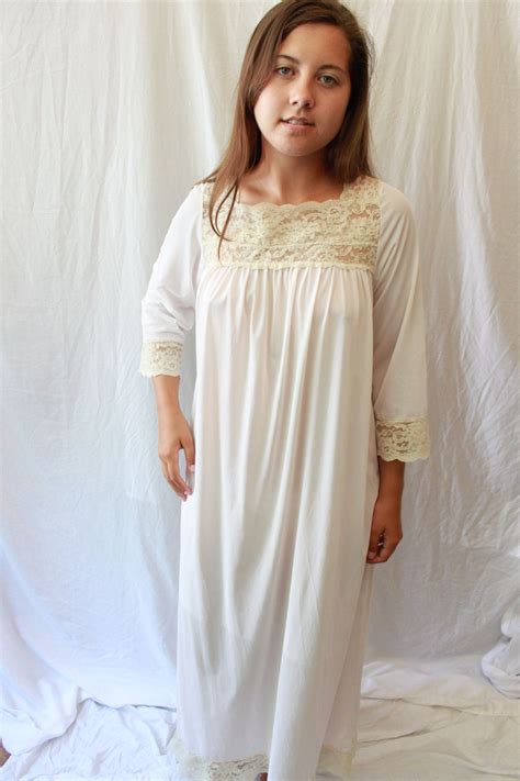 Vintage Nightgown With Lace 800 Via Etsy Cold