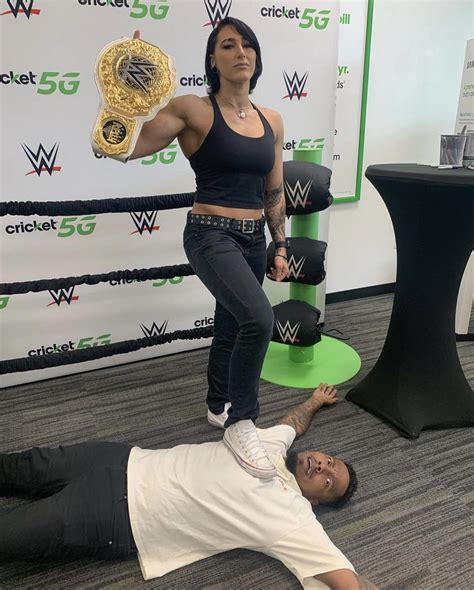 9 Best Rtramplevictorypose Images On Pholder Rhea Ripley Posing On A Fan